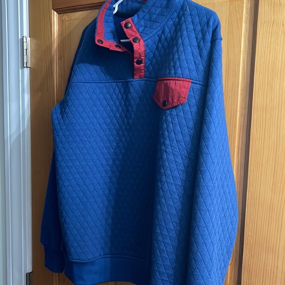 Navy Blue Quilted Women's Top with Red Accents - Picture 3 of 3